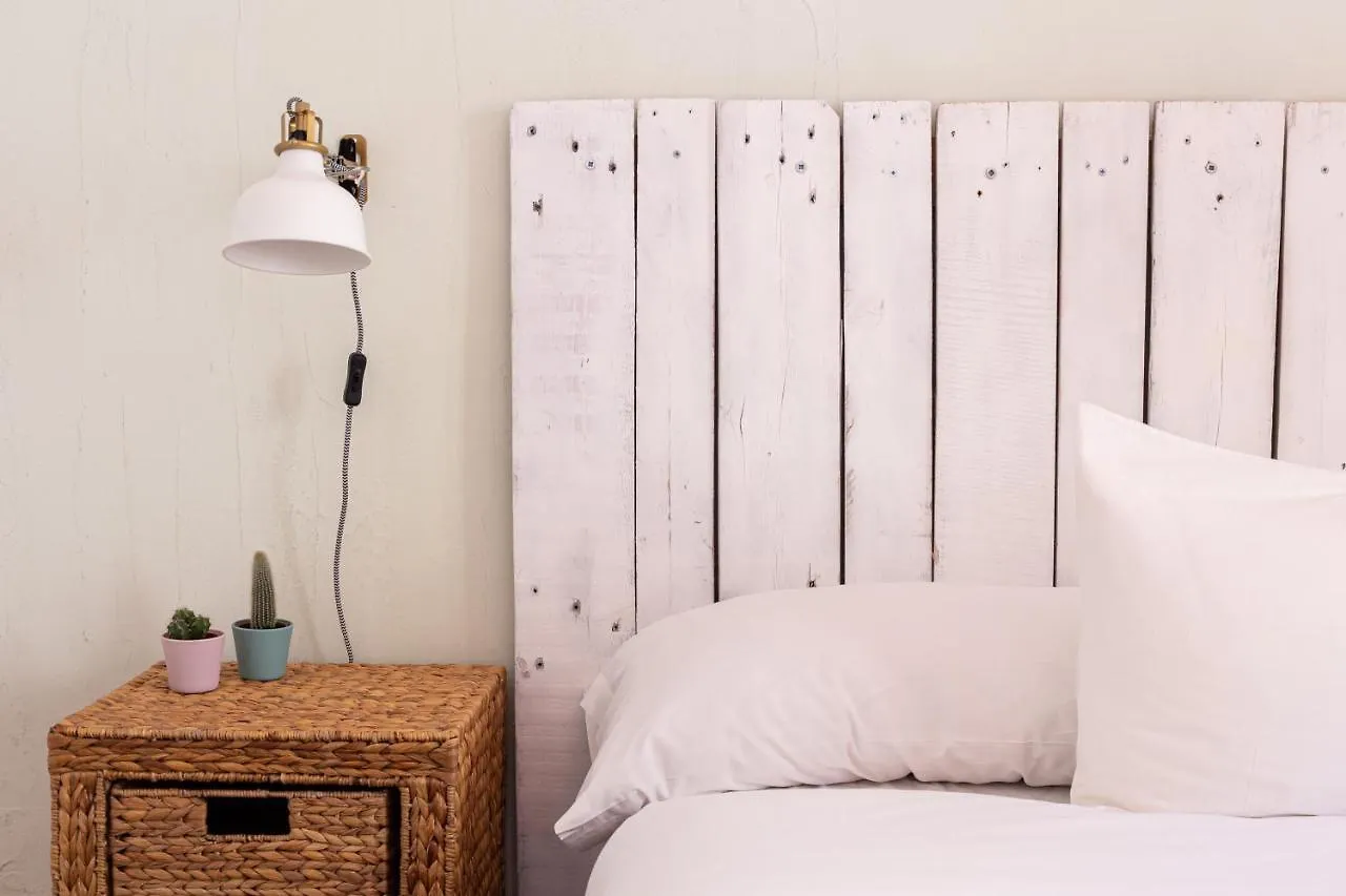 Barbatuke - Art & Hostel Spain