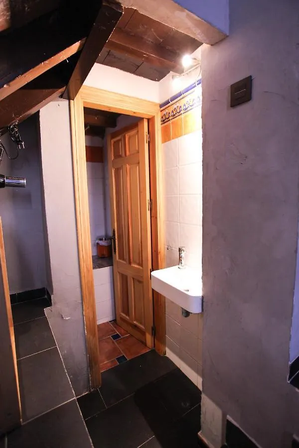 Barbatuke - Art & Hostel Málaga