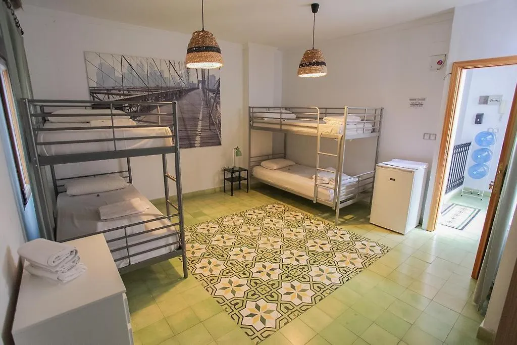 Barbatuke - Art & Hostel 0*, Málaga